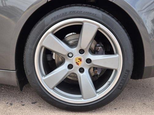 2016 Porsche Panamera 