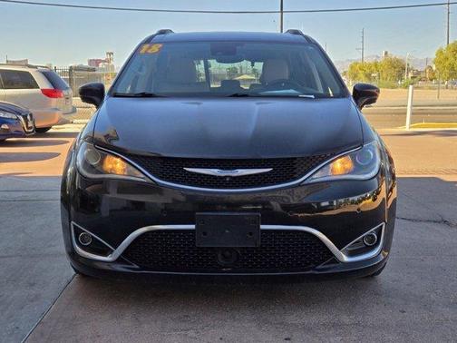 2018 Chrysler Pacifica Touring-L