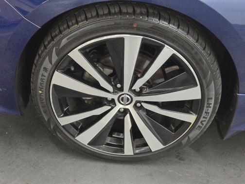 2019 Nissan Altima 2.5 SR