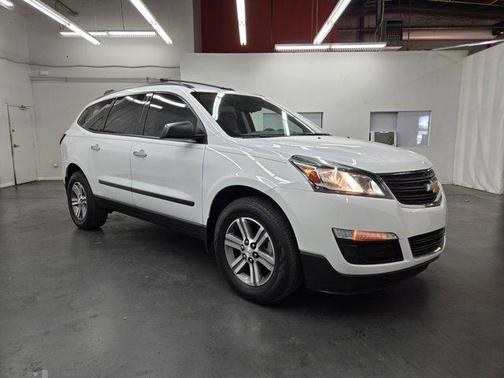 2017 Chevrolet Traverse LS