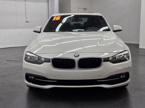 2016 BMW 328 i