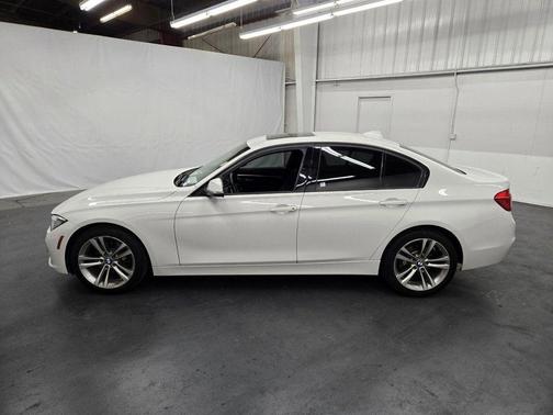 2016 BMW 328 i