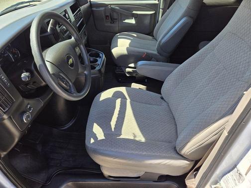 2021 Chevrolet Express 3500 LT
