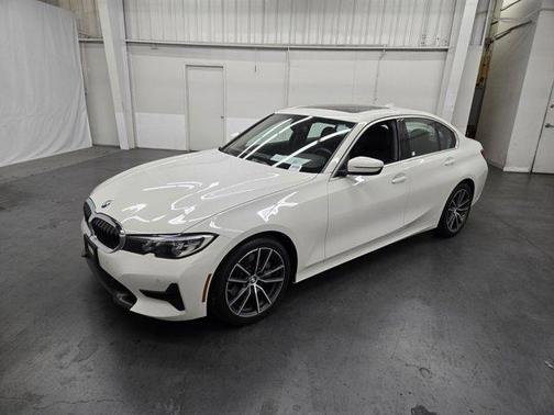2019 BMW 330 i