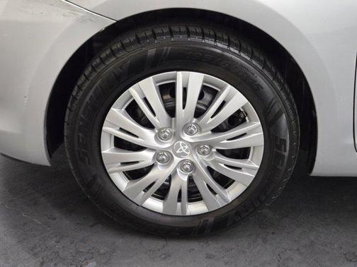 2012 Toyota Yaris Base