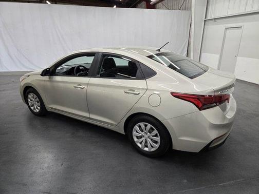 2019 Hyundai Accent SE