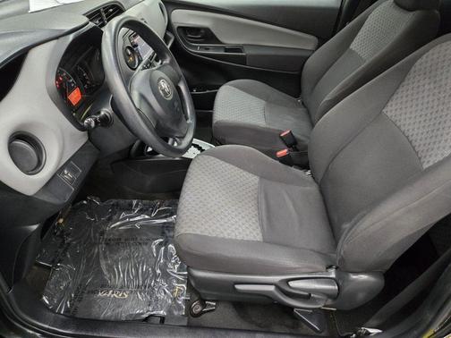 2015 Toyota Yaris L