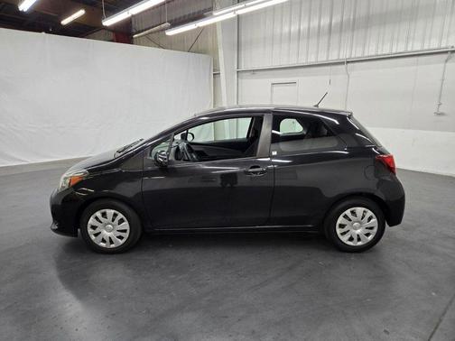 2015 Toyota Yaris L