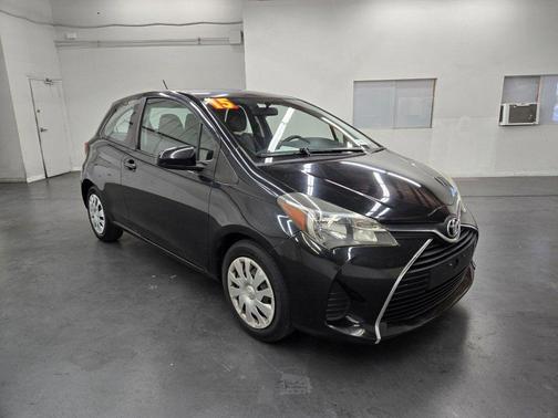 2015 Toyota Yaris L