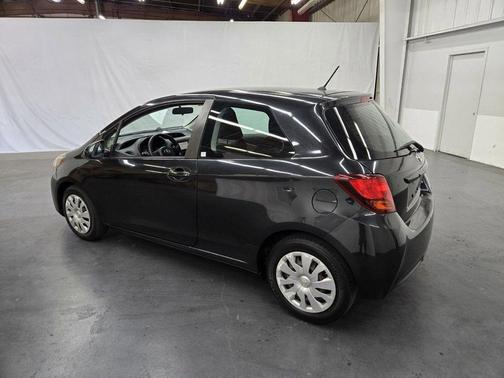 2015 Toyota Yaris L