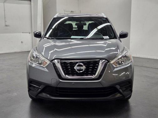 2018 Nissan Kicks S