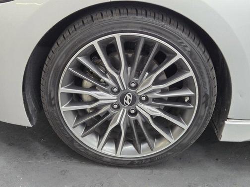 2018 Hyundai ELANTRA Sport
