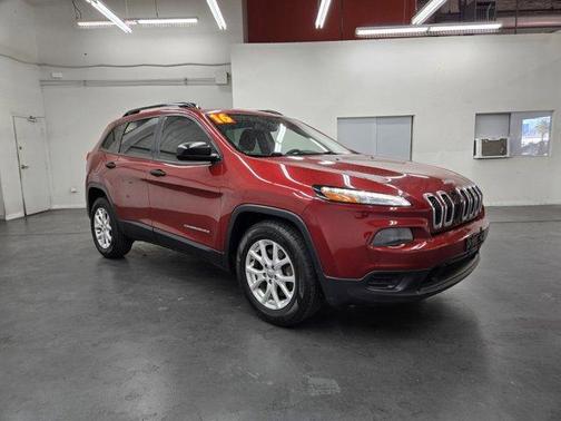 2016 Jeep Cherokee Sport