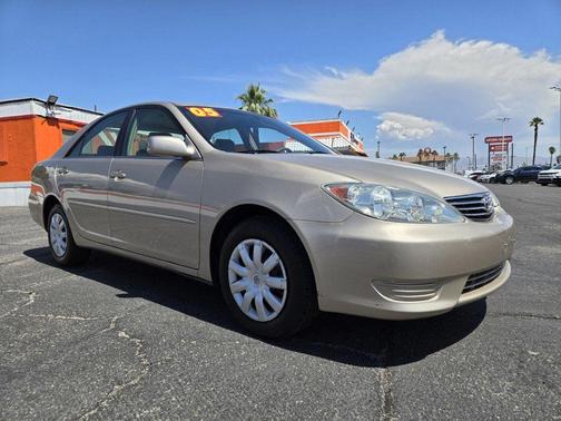 2005 Toyota Camry LE
