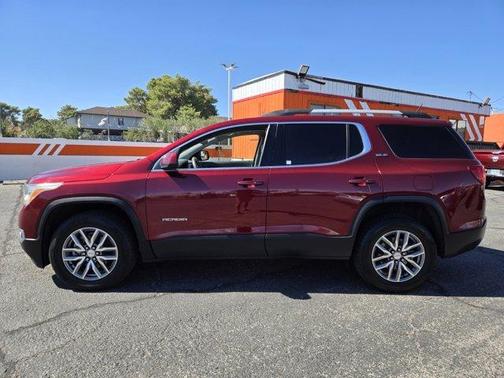 2017 GMC Acadia SLE-2