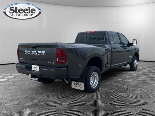 2025 RAM 3500 Laramie Crew Cab 4x4 8' Box