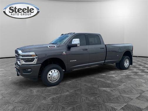 2025 RAM 3500 Laramie Crew Cab 4x4 8' Box