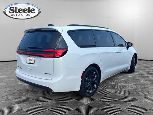 2026 Chrysler Pacifica Limited