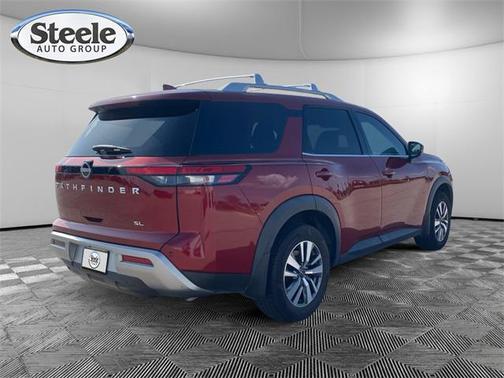 2023 Nissan Pathfinder SL FWD