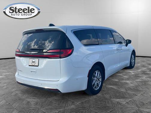 2025 Chrysler Pacifica L