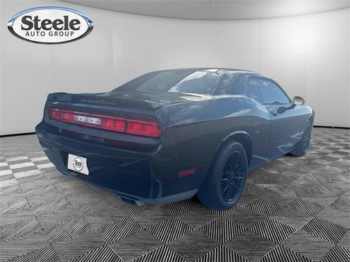 2012 Dodge Challenger SXT