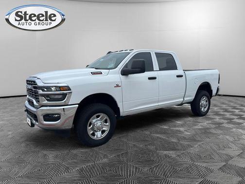 2025 RAM 2500 Tradesman Crew Cab 4x4 6'4' Box