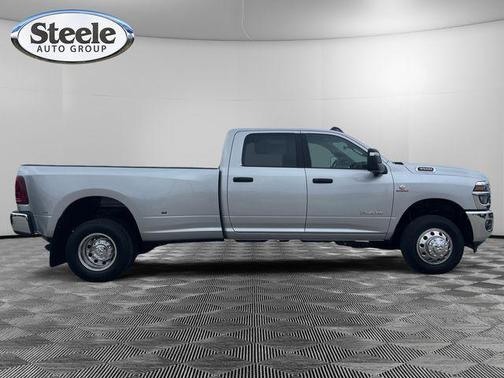 2026 RAM 3500 Lone Star Crew Cab 4x4 8' Box