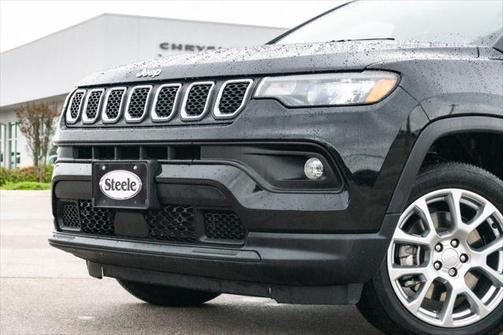 2023 Jeep Compass Latitude Lux
