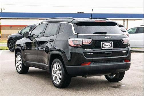 2023 Jeep Compass Latitude Lux