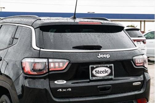 2023 Jeep Compass Latitude Lux