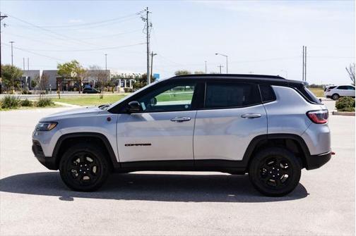 2023 Jeep Compass Trailhawk