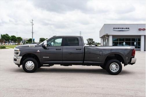 2025 RAM 3500 Laramie Crew Cab 4x4 8' Box