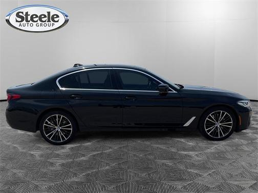 2022 BMW 530 i