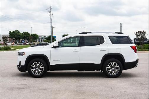 2023 GMC Acadia FWD SLT
