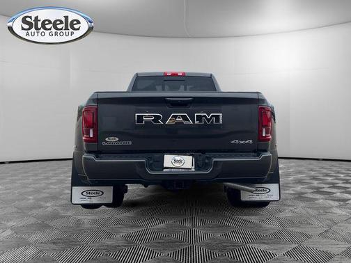 2025 RAM 3500 Laramie Crew Cab 4x4 8' Box