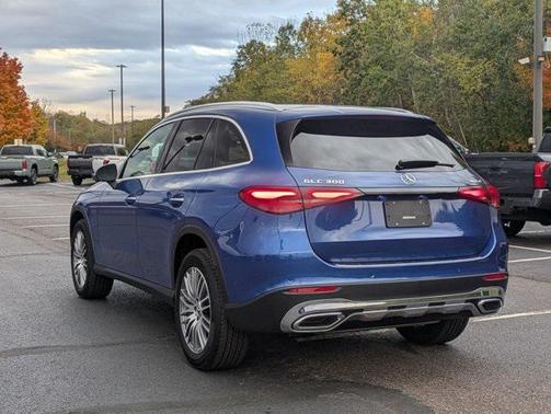 2026 Mercedes-Benz GLC 300 4MATIC