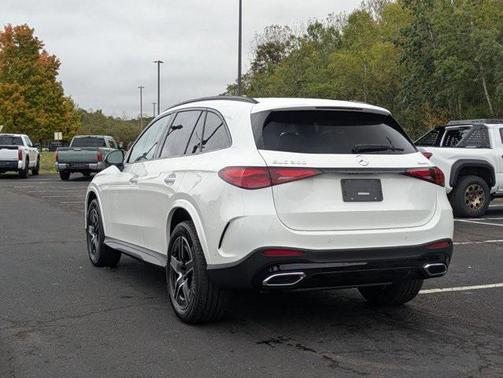 2026 Mercedes-Benz GLC 300 4MATIC
