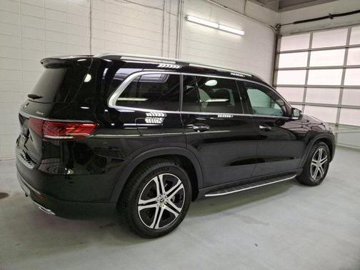2022 Mercedes-Benz GLS 450 4MATIC