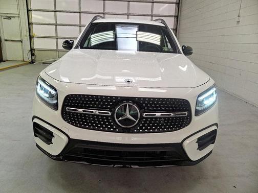 2025 Mercedes-Benz GLB 250 4MATIC