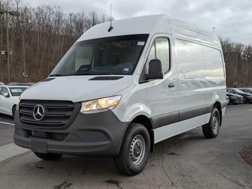 2025 Mercedes-Benz Sprinter 2500 Standard Roof