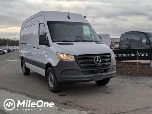 2025 Mercedes-Benz Sprinter 2500 Standard Roof
