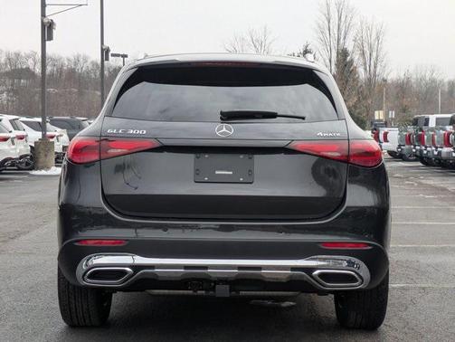 2026 Mercedes-Benz GLC 300 4MATIC