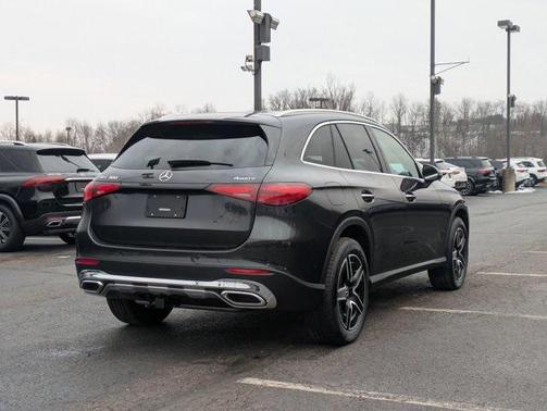 2026 Mercedes-Benz GLC 300 4MATIC