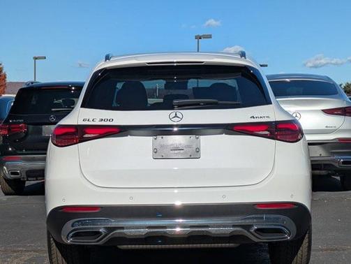 2026 Mercedes-Benz GLC 300 4MATIC