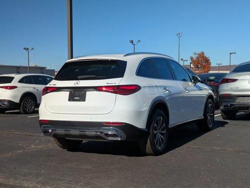 2026 Mercedes-Benz GLC 300 4MATIC