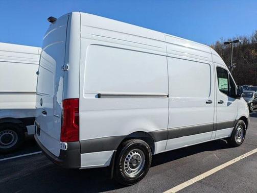 2025 Mercedes-Benz Sprinter 2500 Standard Roof