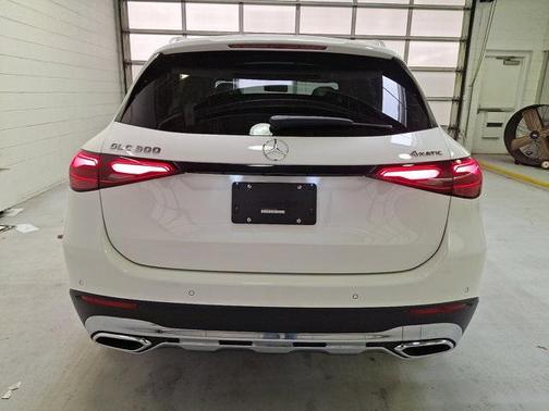 2026 Mercedes-Benz GLC 300 4MATIC