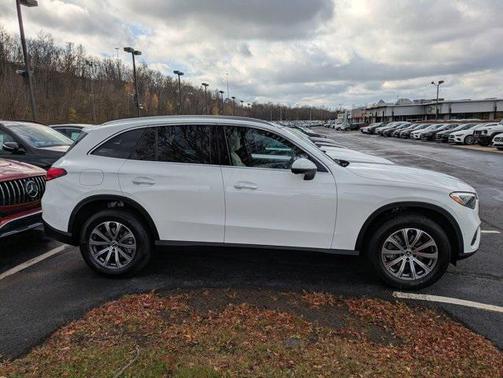2026 Mercedes-Benz GLC 300 4MATIC