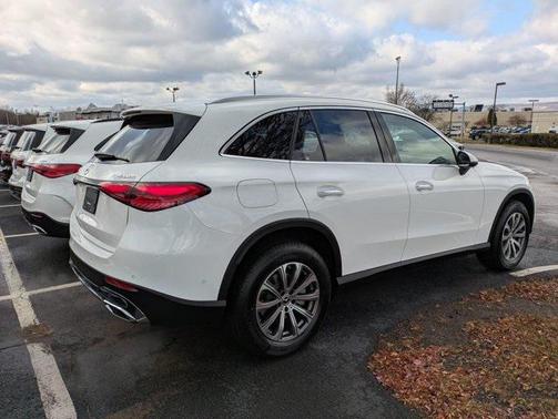 2026 Mercedes-Benz GLC 300 4MATIC