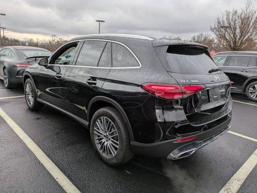 2026 Mercedes-Benz GLC 300 4MATIC